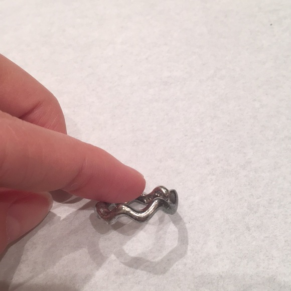 Tiffany & Co Sterling Retired Paloma Picasso Ring - Picture 3 of 8